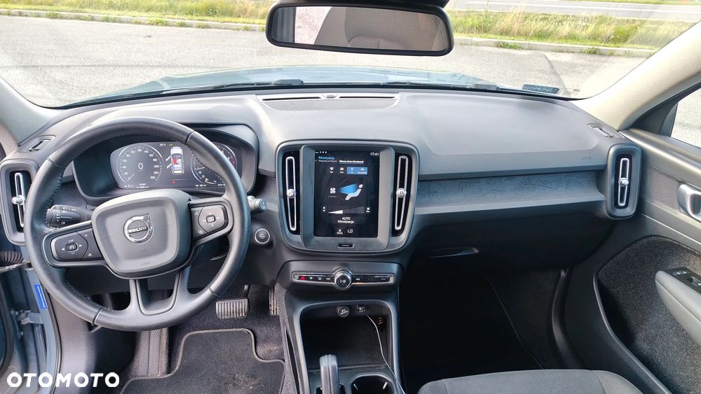 Volvo XC 40 T3 Momentum Core - 10