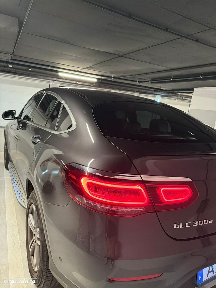 Mercedes-Benz GLC 300 e Coupe 4Matic - 12