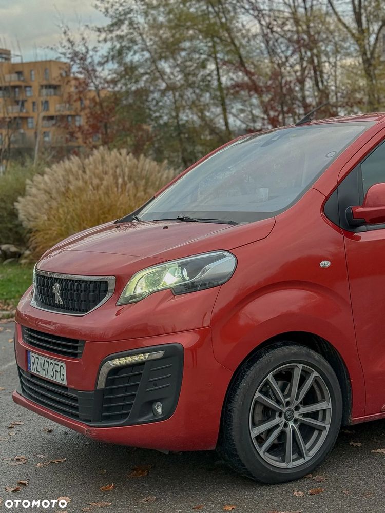 Peugeot Traveller - 7