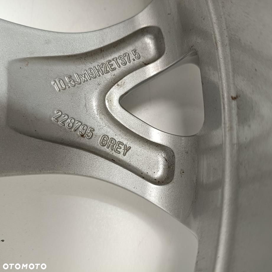 Alufelga 5x114,3 19 Maserati Gran Turismo V-style 228795 (F8442) - 6