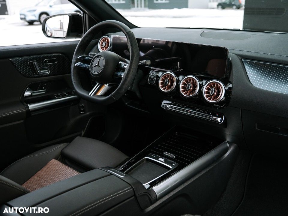 Mercedes-Benz EQA 250+ - 11