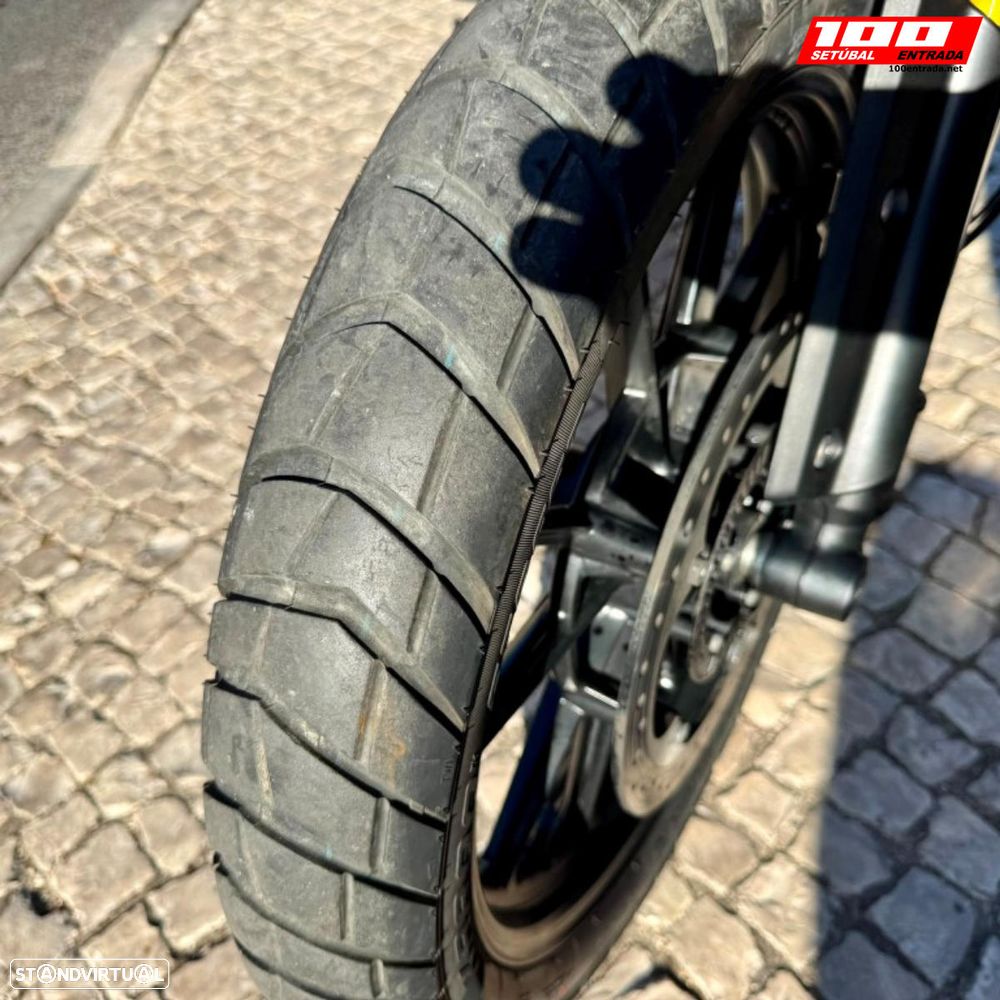 Triumph Scrambler 400 X - 6