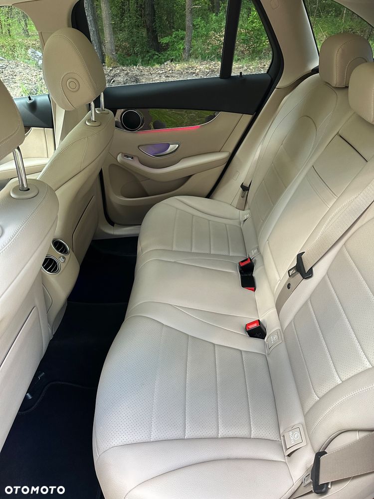Mercedes-Benz GLC 300 4-Matic - 9