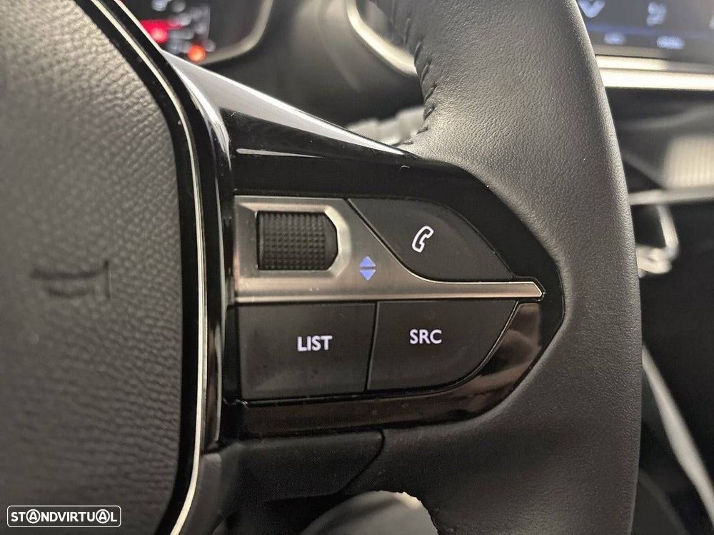 Peugeot 2008 1.2 PureTech Style - 17