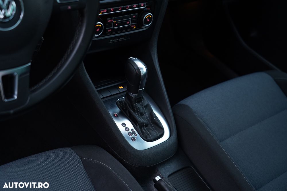 Volkswagen Golf Variant 2.0 TDI DPF DSG Highline - 20