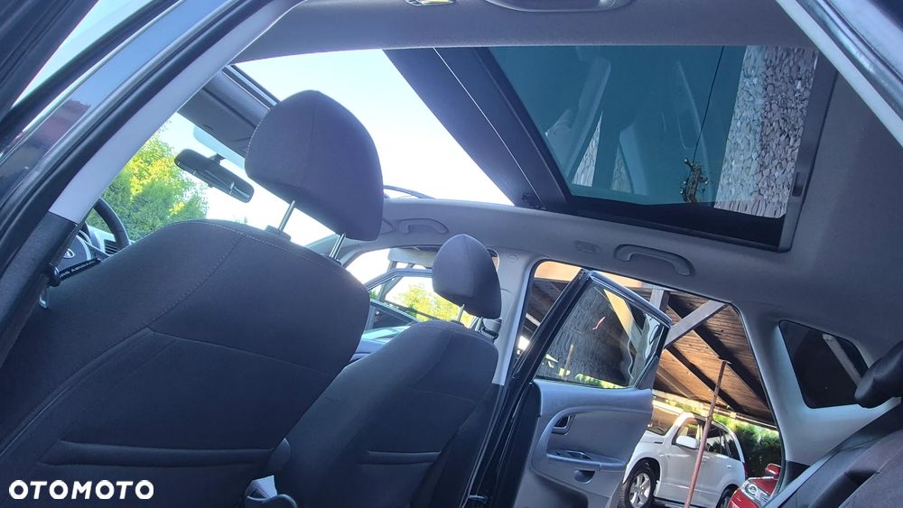 Kia Venga 1.6 CVVT Automatik Fifa World Cup Edition - 30