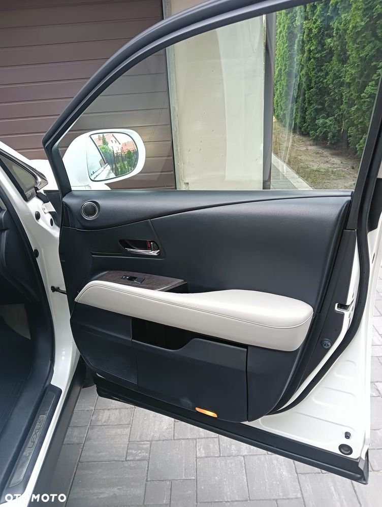 Lexus RX - 30
