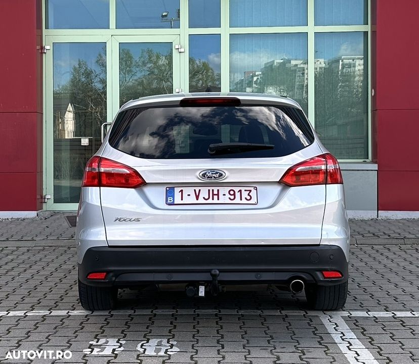 Ford Focus - 26
