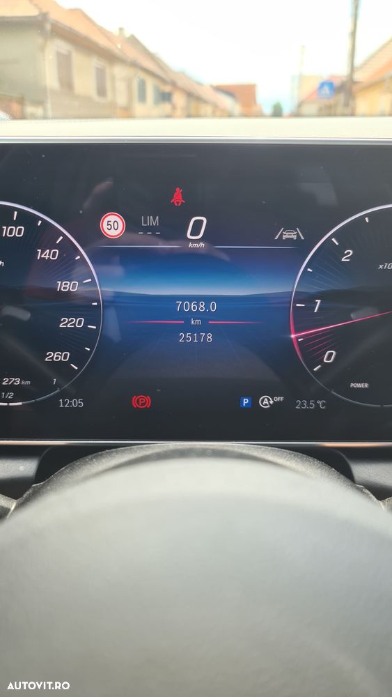 Mercedes-Benz GLC - 28