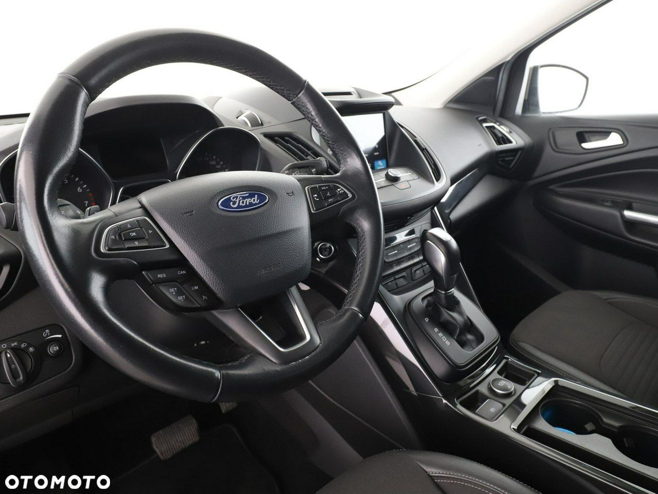 Ford Kuga 1.5 EcoBoost 4x4 Titanium - 14