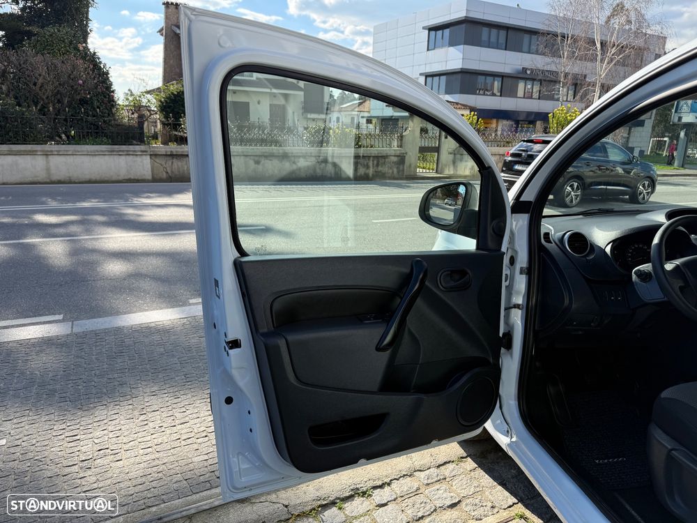 Renault KANGOO 1.5 DCI GPS - 17