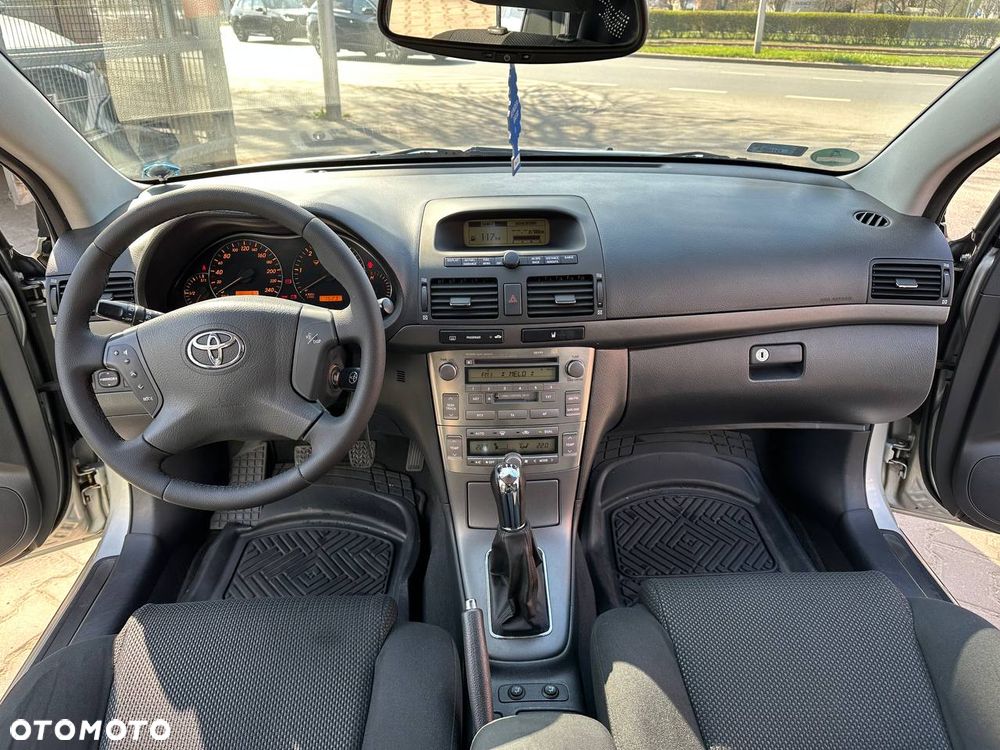 Toyota Avensis 2.0 D-Cat Sol - 7