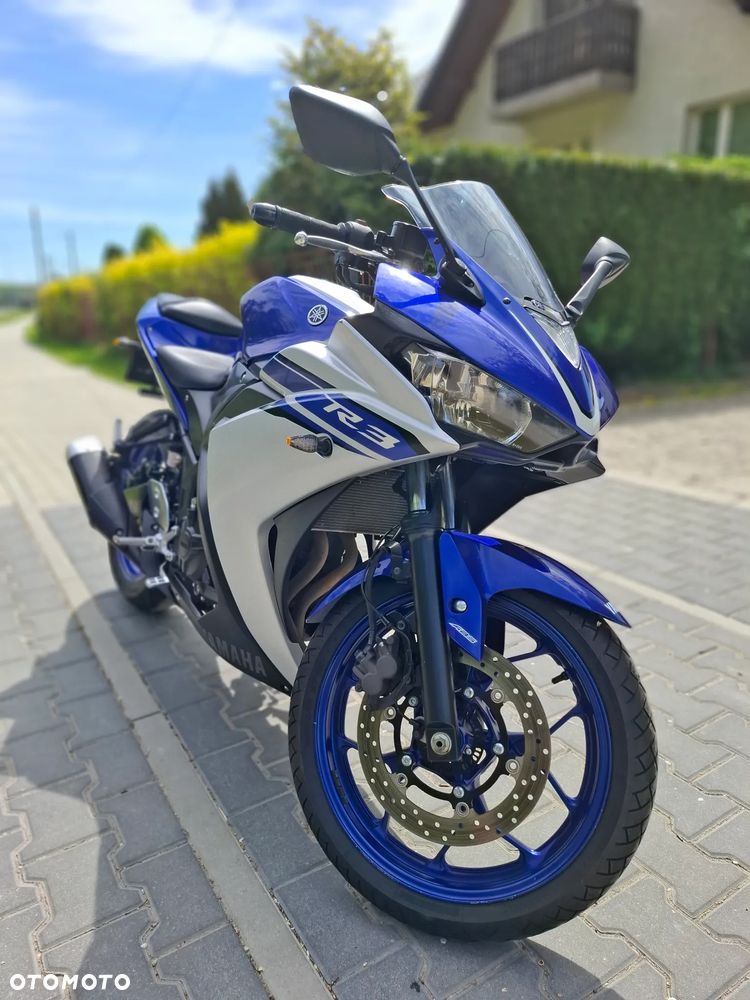 Yamaha YZF - 4