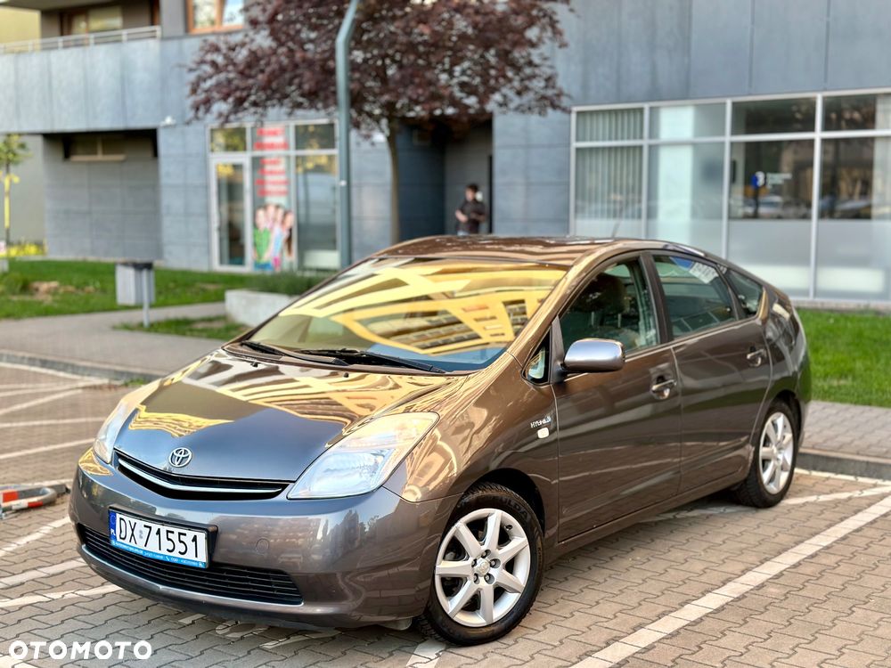 Toyota Prius 1.5 VVT-i Sol - 1