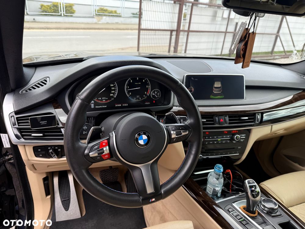 BMW X5 M M50d - 15