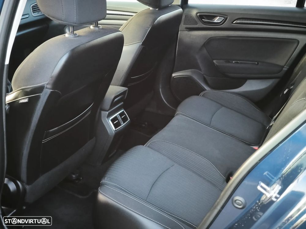 Renault Mégane Sport Tourer ENERGY TCe 130 INTENS - 9