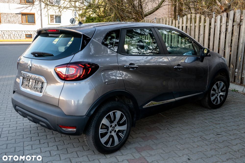 Renault Captur - 22