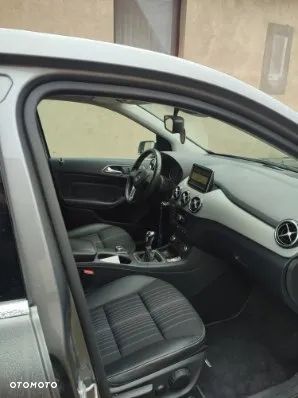 Mercedes-Benz Klasa B 180 CDI (BlueEFFICIENCY) - 6