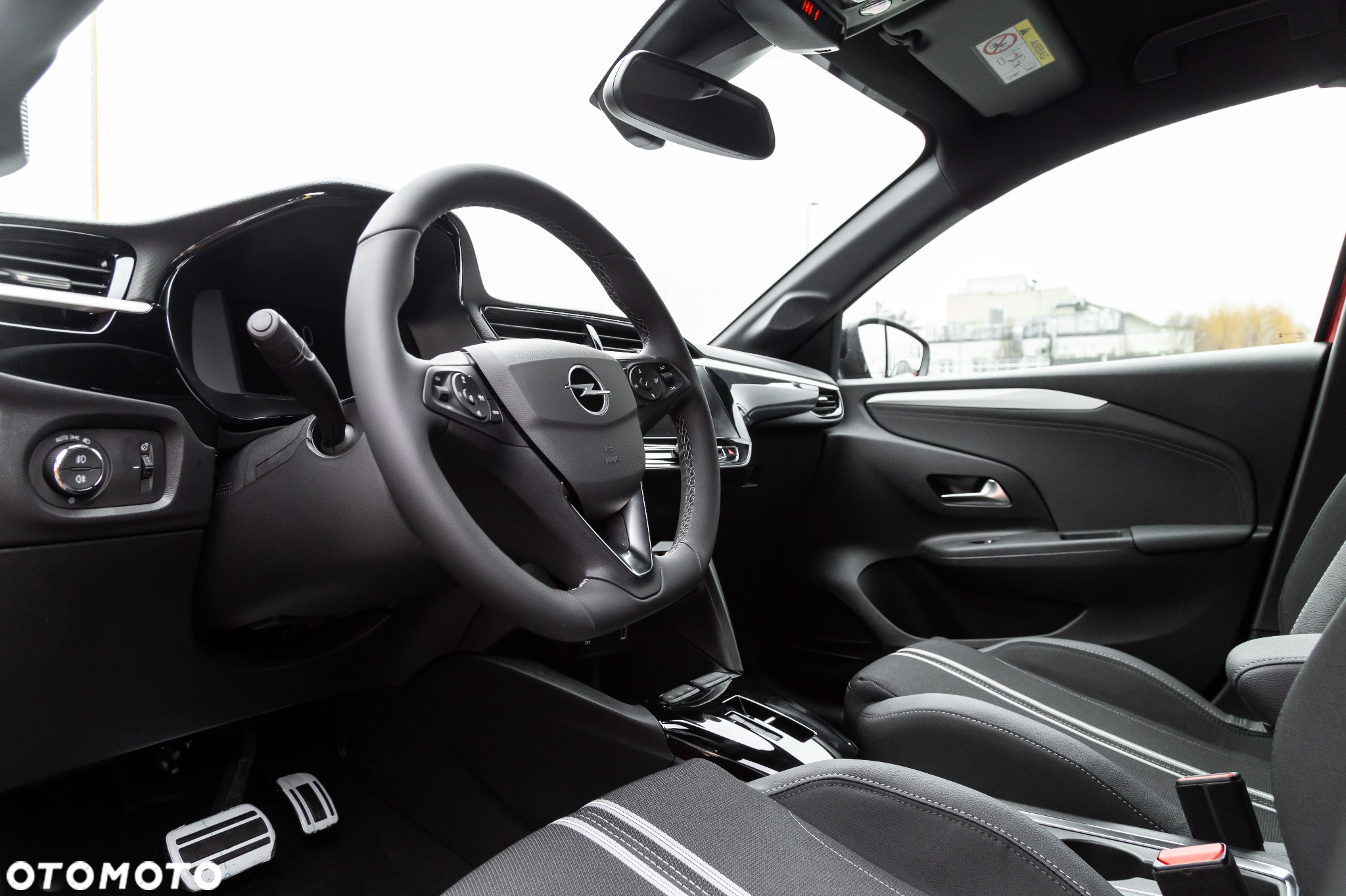 Opel Corsa 1.2 GS S&S - 10