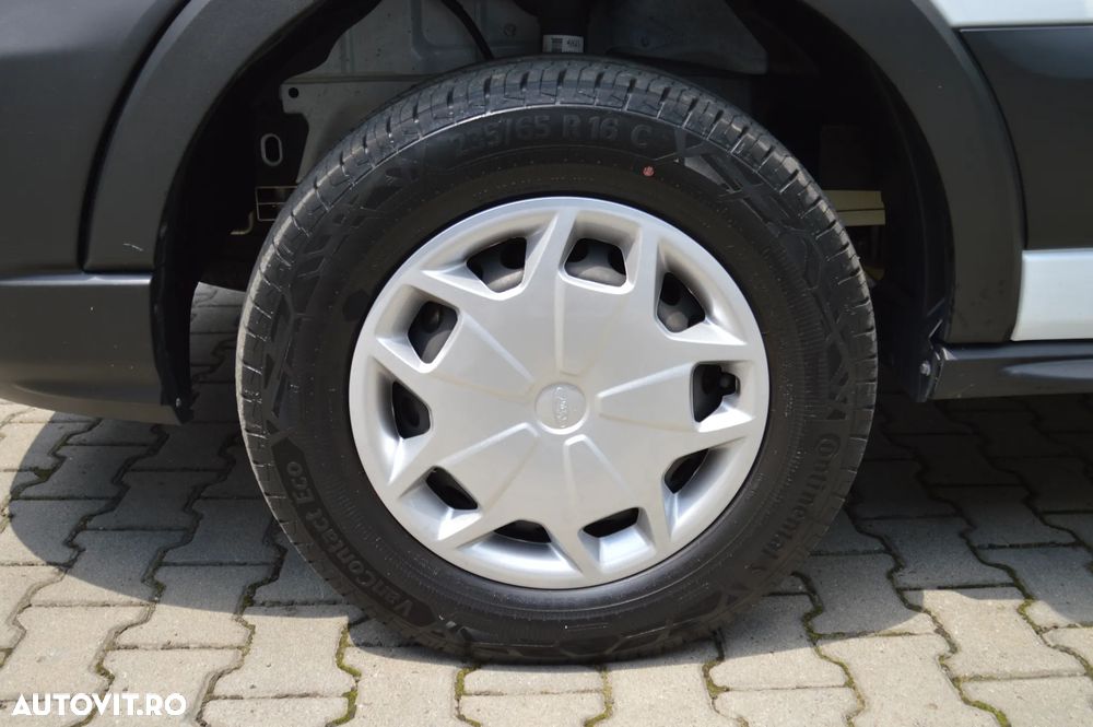 Ford E-TRANSIT L3H3 3500KG - 32