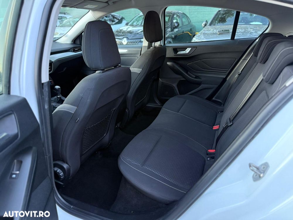 Ford Focus 1.5 TDCi DPF Start-Stopp-System Titanium - 16