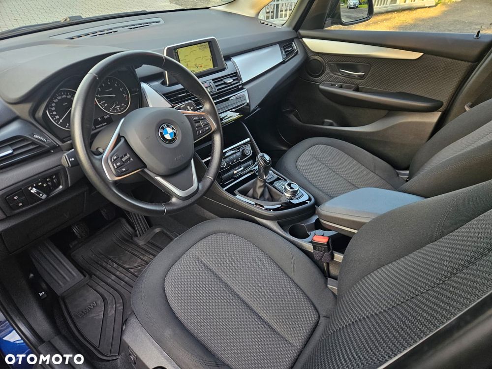 BMW Seria 2 216i - 9