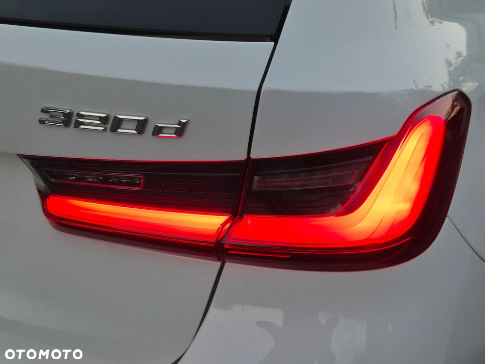 BMW Seria 3 320d M Sport Shadow - 38