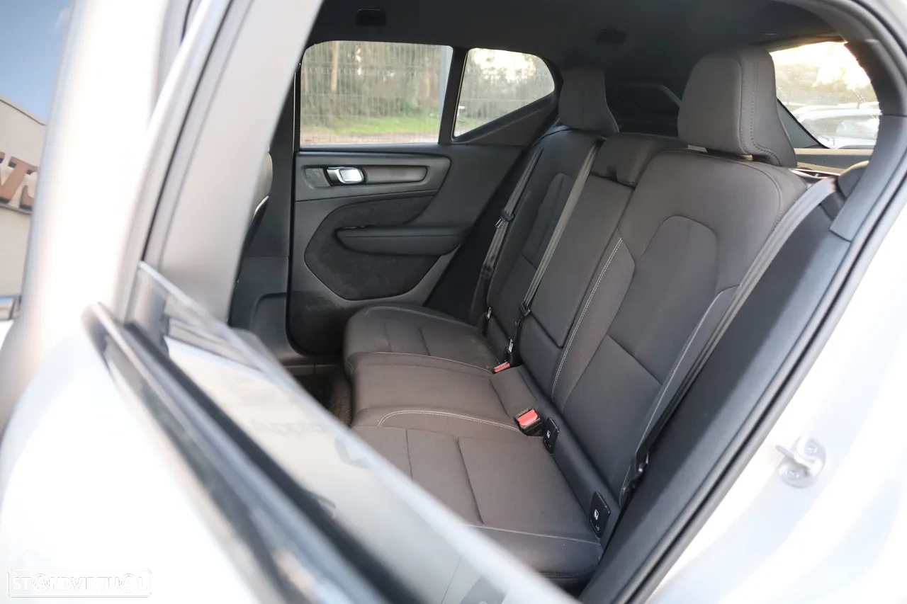 Volvo XC 40 Recharge Extended Range Plus - 9