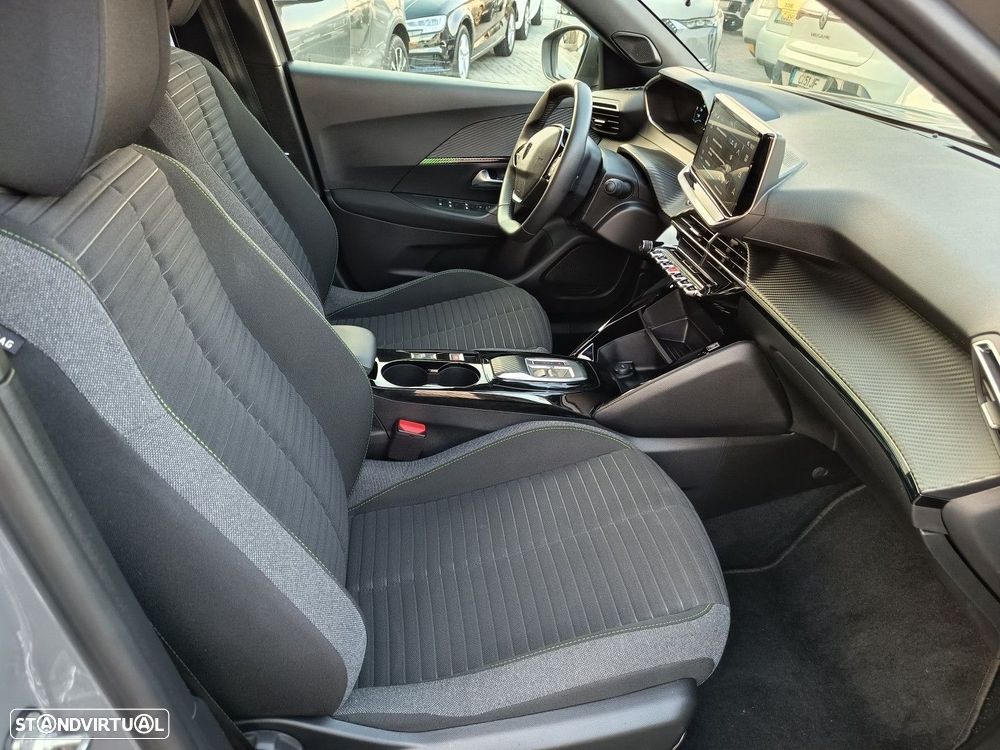 Peugeot e-2008 54 kWh Style - 19