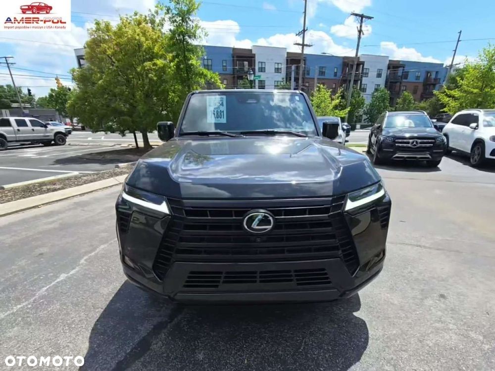Lexus GX - 1