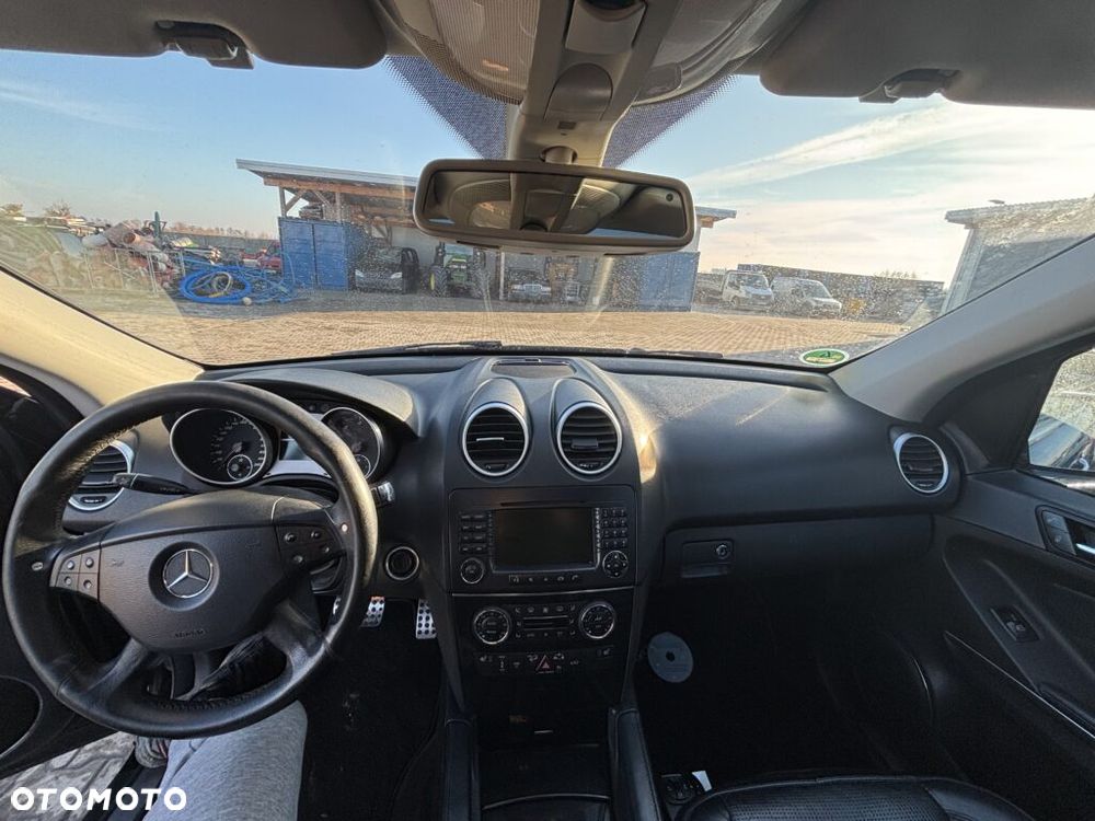 Mercedes-Benz ML 63 AMG 4Matic 7G-TRONIC - 8