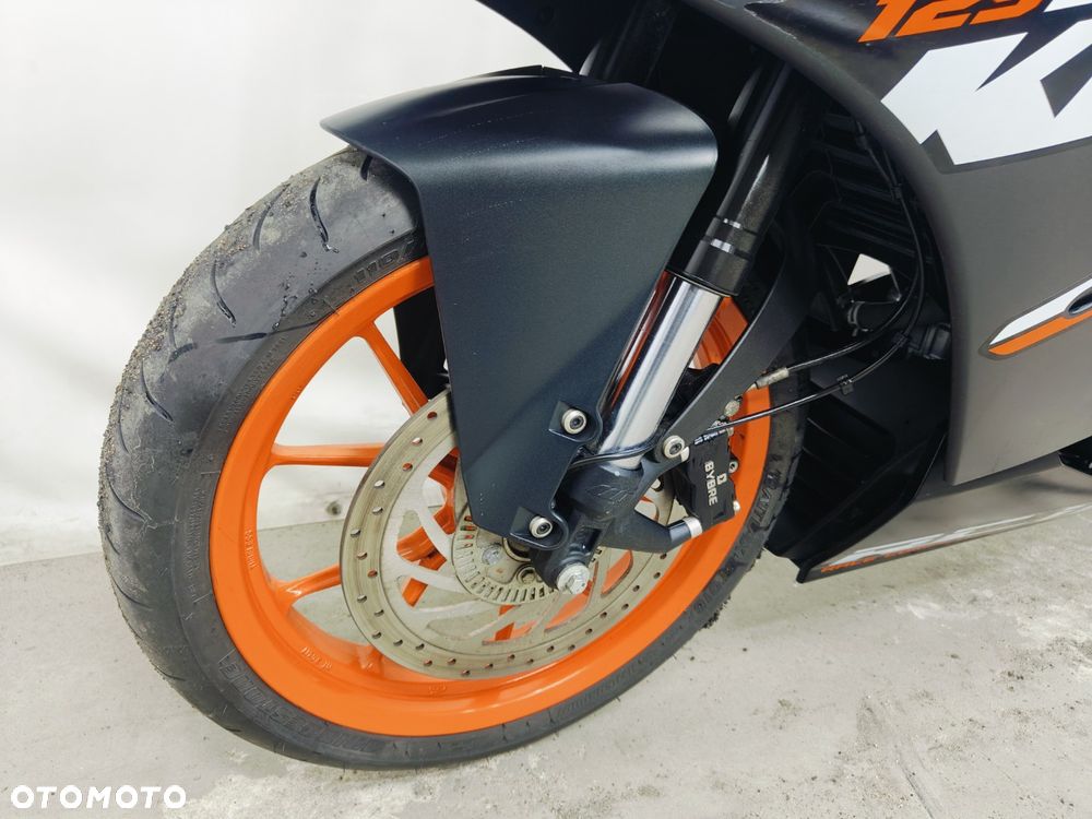 KTM RC 125 - 19