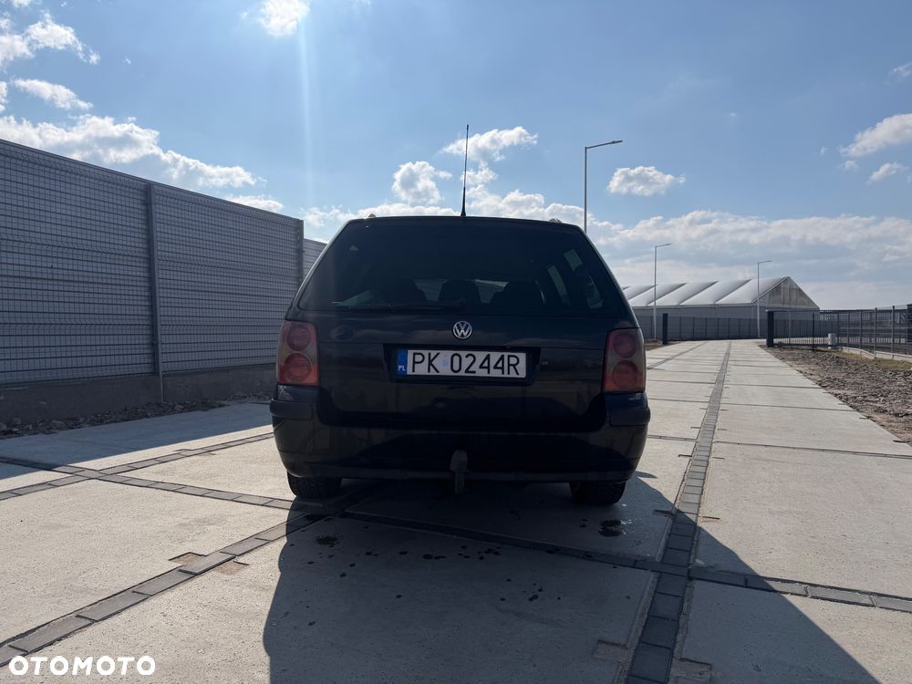 Volkswagen Passat 1.9 TDI Comfortline - 6