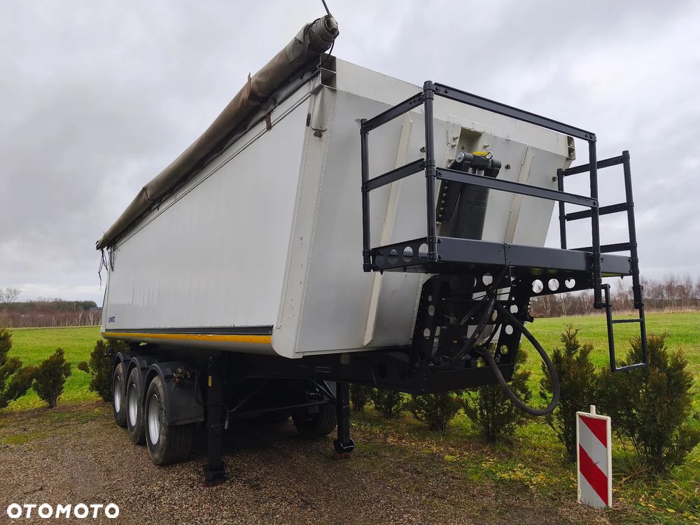 Schmitz Cargobull SKI 24 - 2