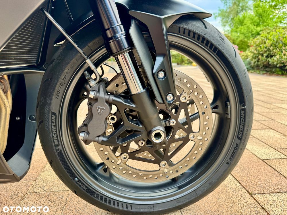 Triumph Daytona - 25