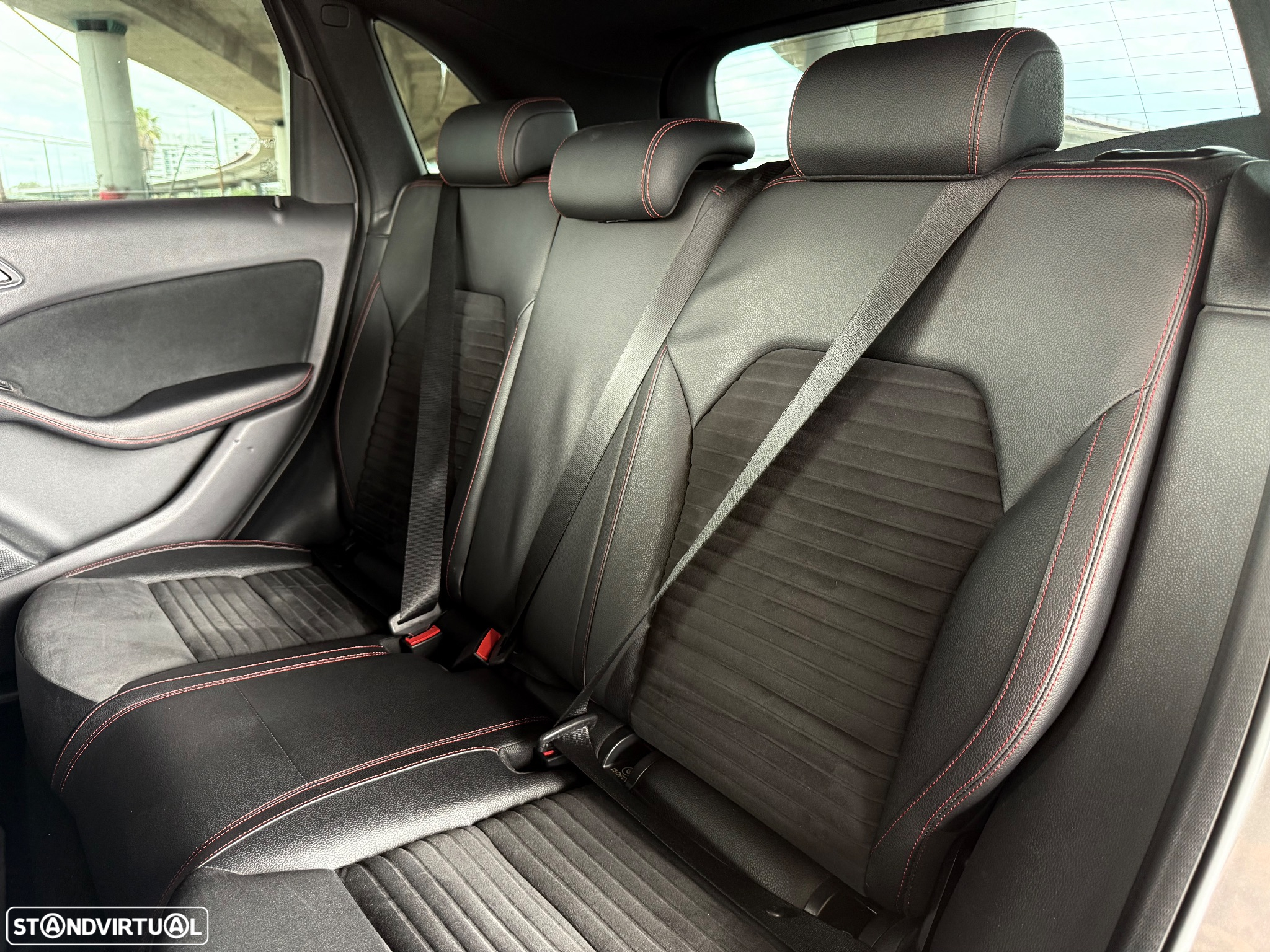 Mercedes-Benz B 180 d AMG Line - 9