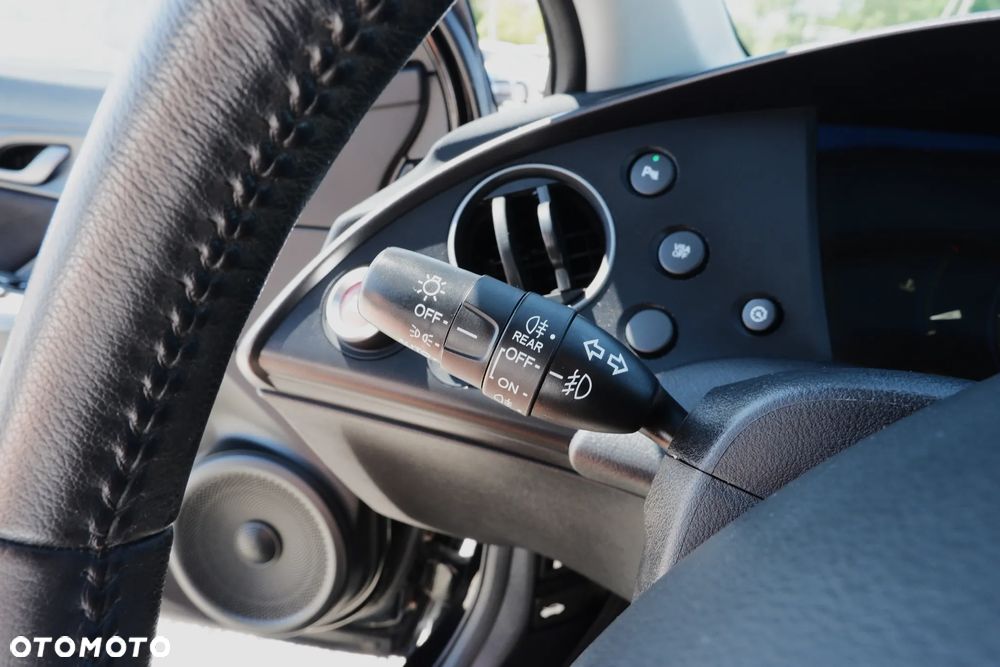 Honda Civic 1.4 i-VTEC Comfort - 15