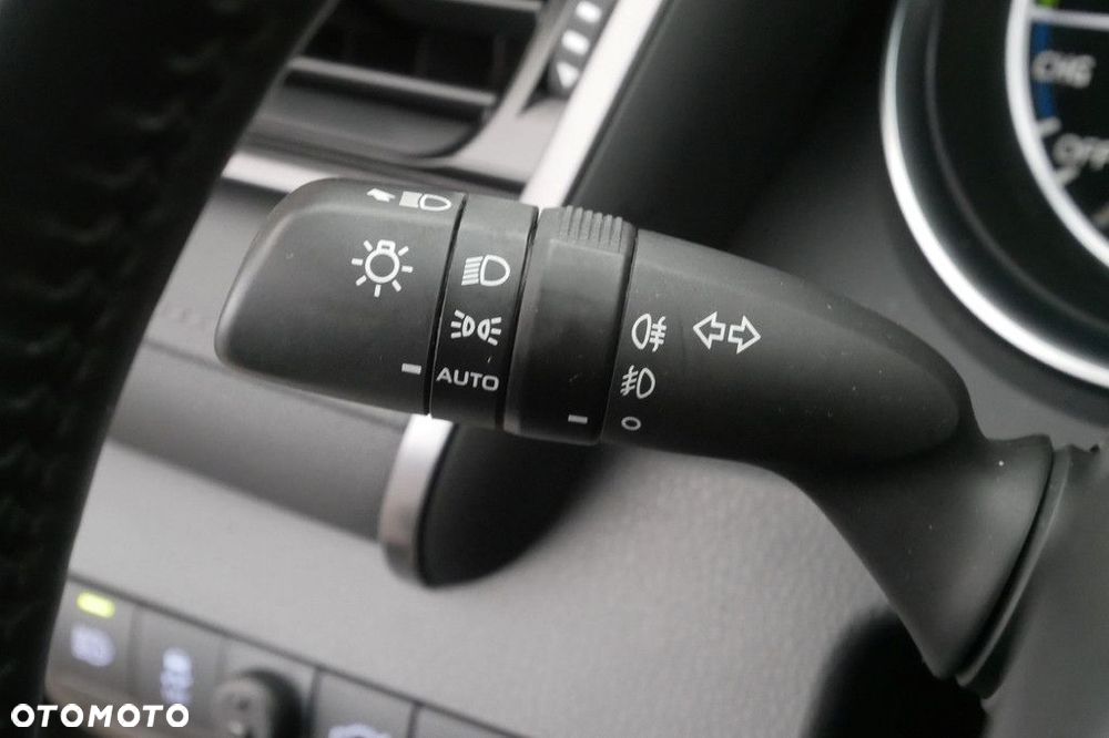 Toyota Camry 2.5 Hybrid Executive CVT - 30