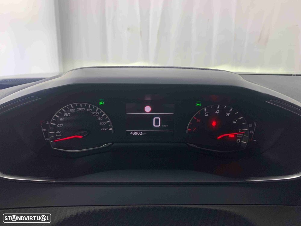 Peugeot 2008 1.2 PureTech Active - 8
