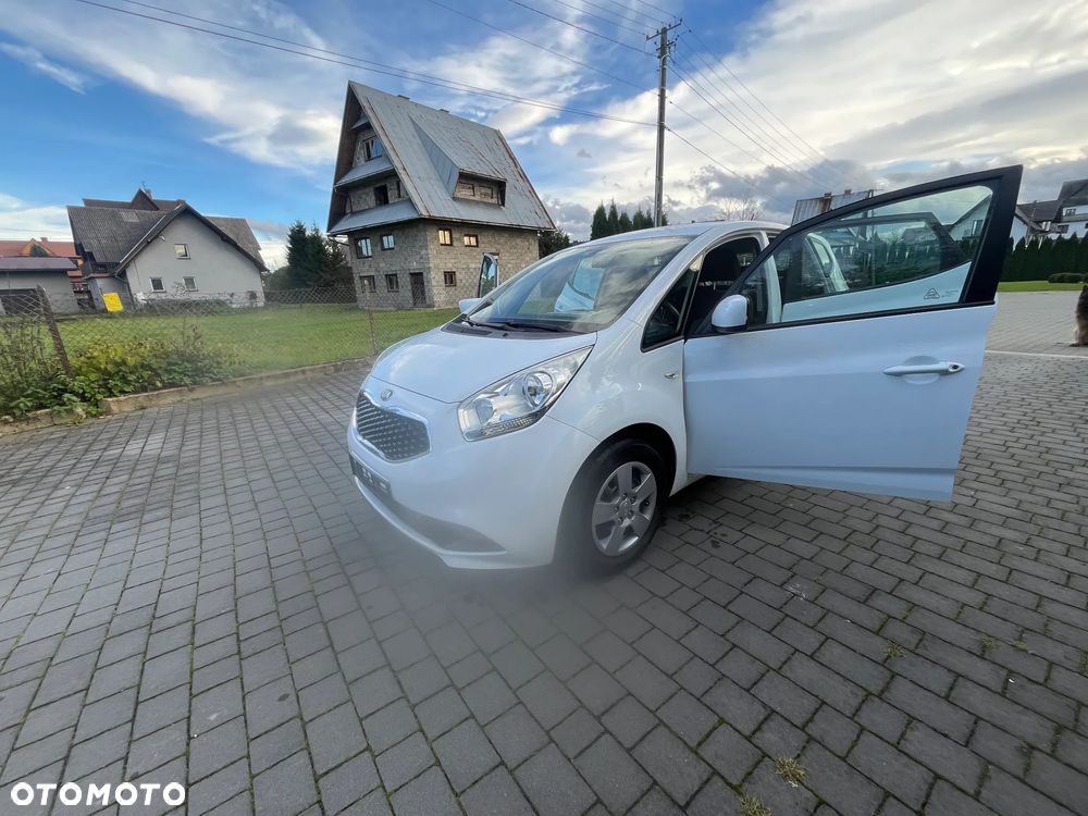 Kia Venga - 8