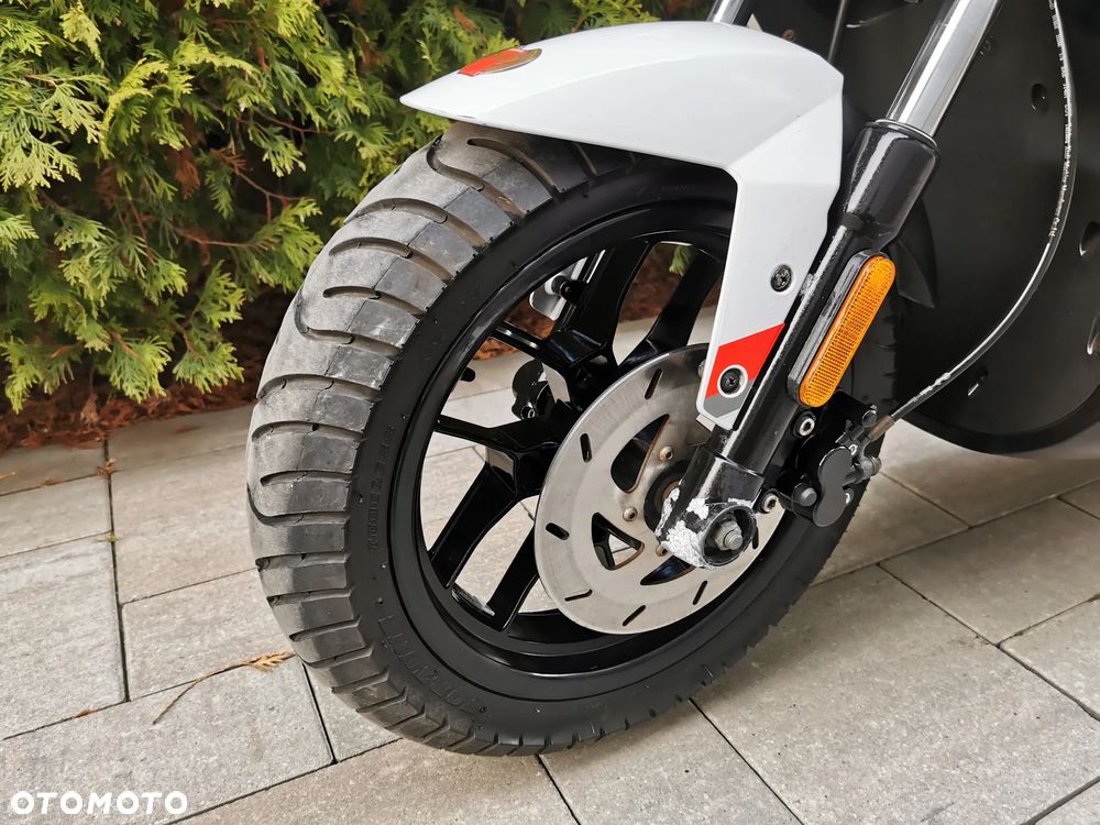 Derbi Variant - 18