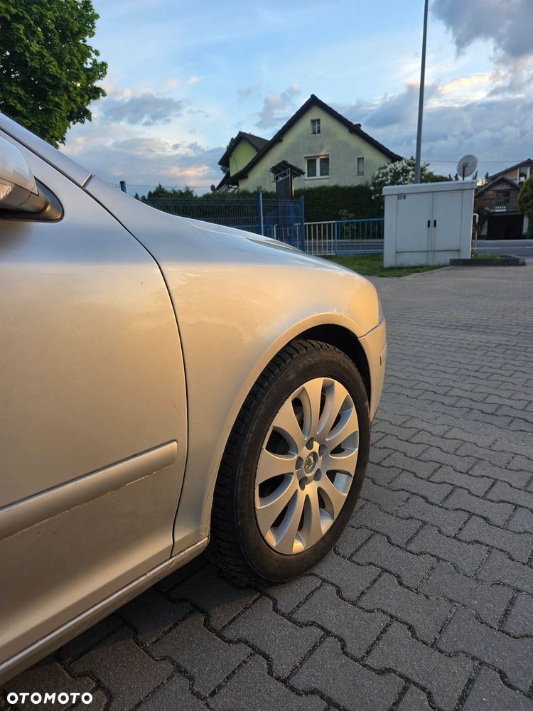 Skoda Octavia 2.0 TDI Ambiente - 8