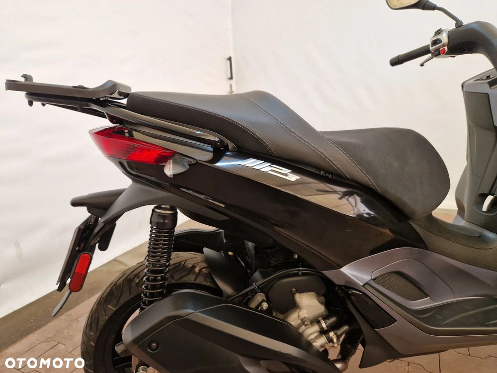 Piaggio MP-3 - 22