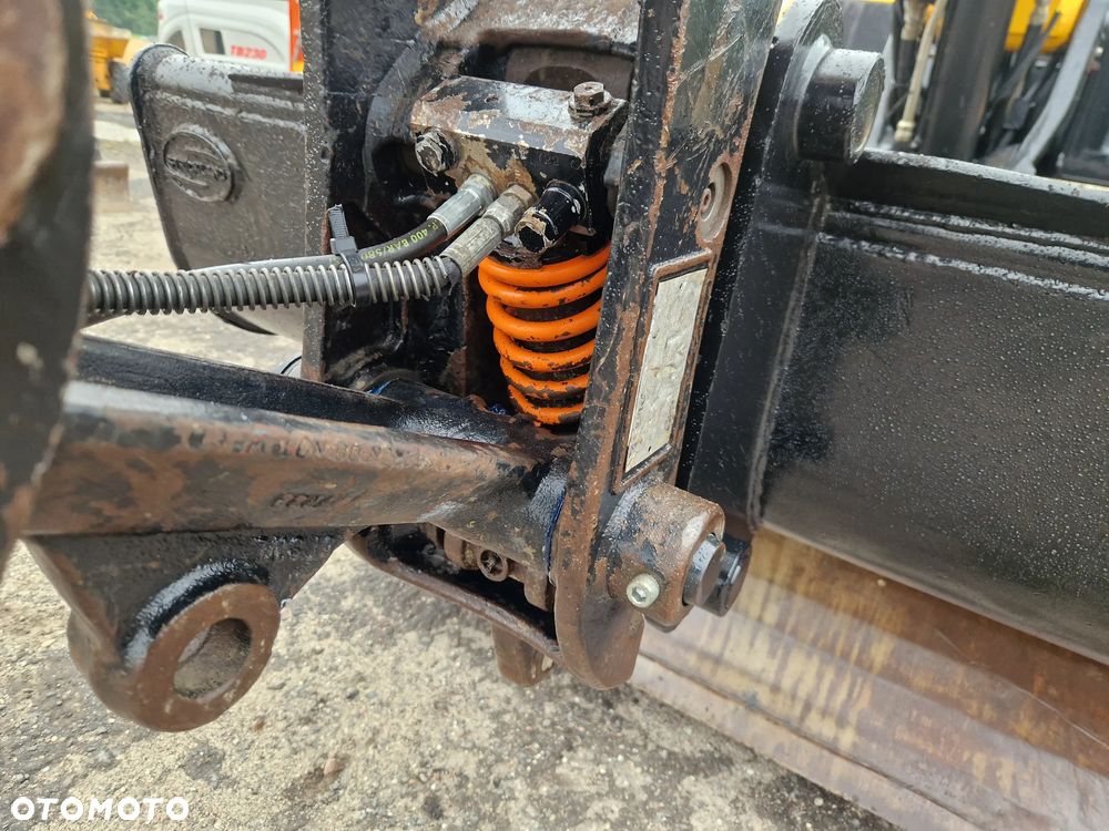 JCB 86 c-2 ,  51 R-1 ,8026 cts , 15 c-1 , 8018 TLT 30D Kubota Yanmar - 9