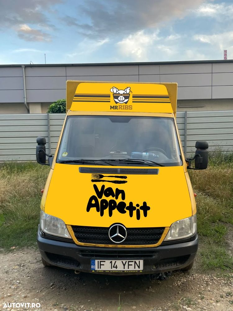 Mercedes-Benz Sprinter - 10