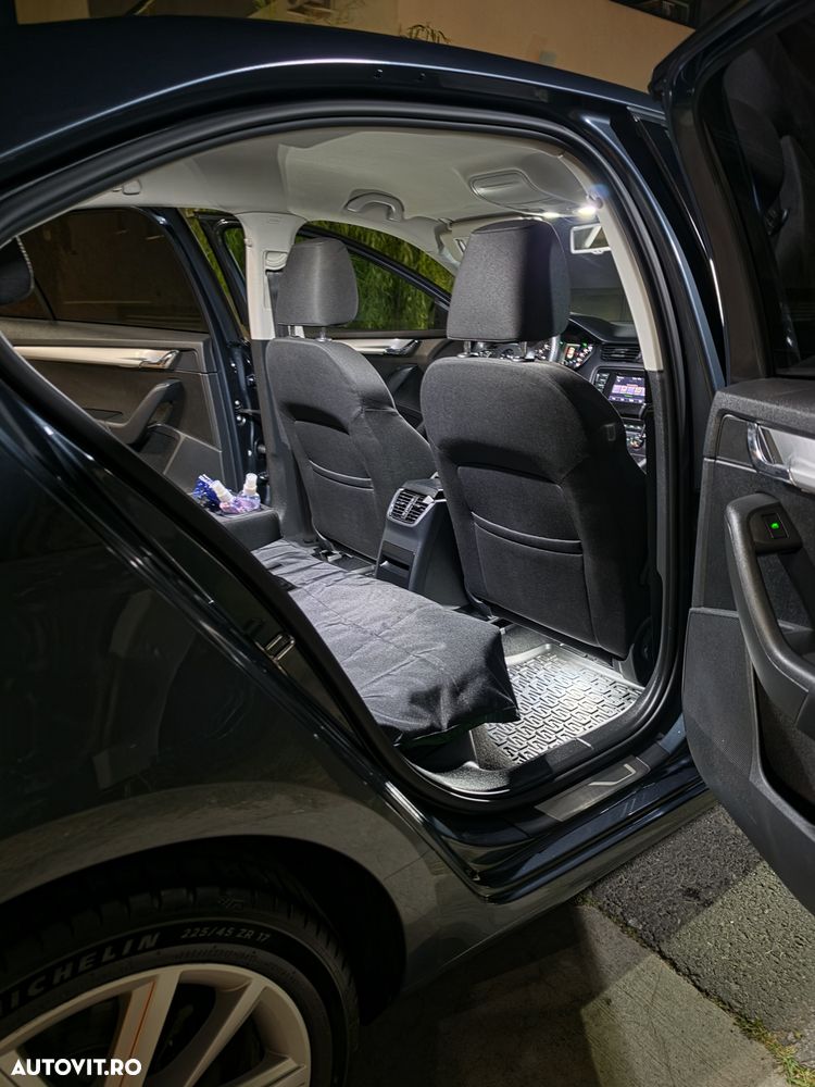 Skoda Octavia 1.8 TSI DSG Ambition - 10