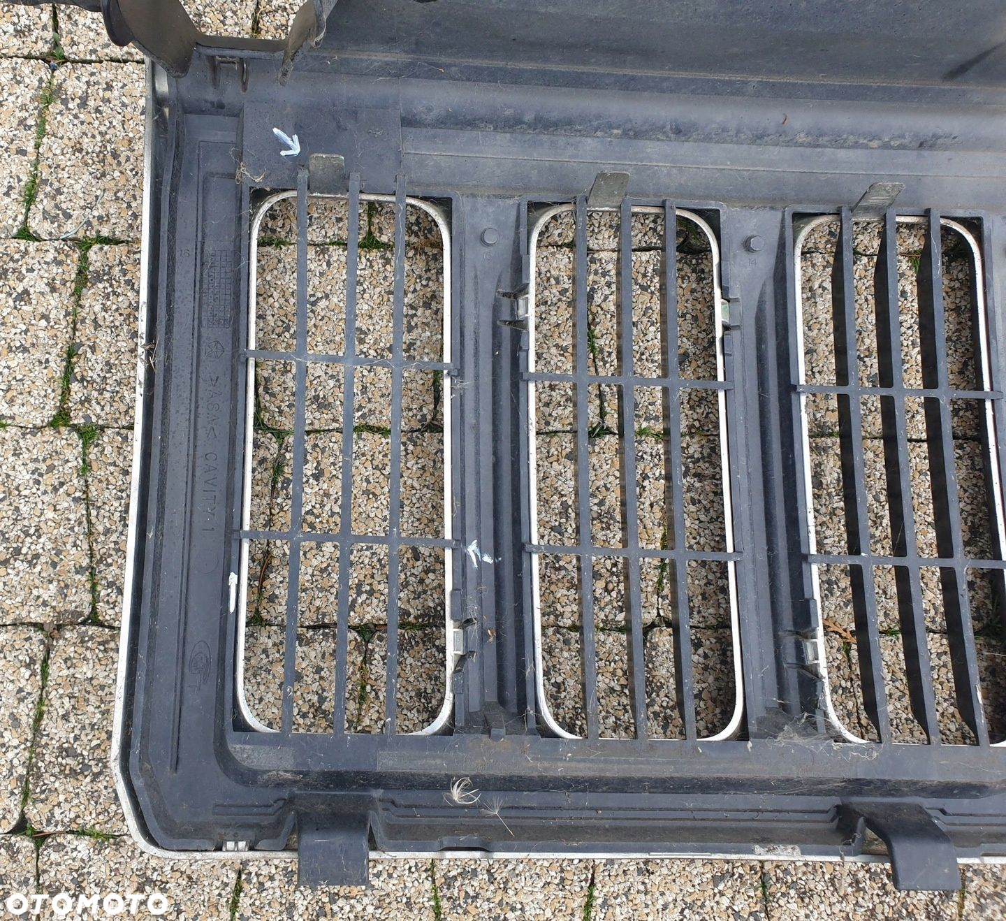 JEEP COMMANDER I 1 GRILL ATRAPA ZDERZAKA CHŁODNICY CZARNA ORYG - 8