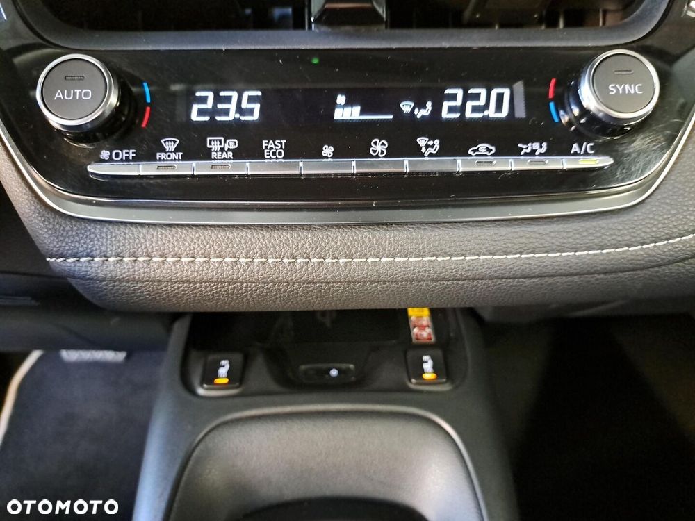 Toyota Corolla 1.8 Hybrid Comfort - 24