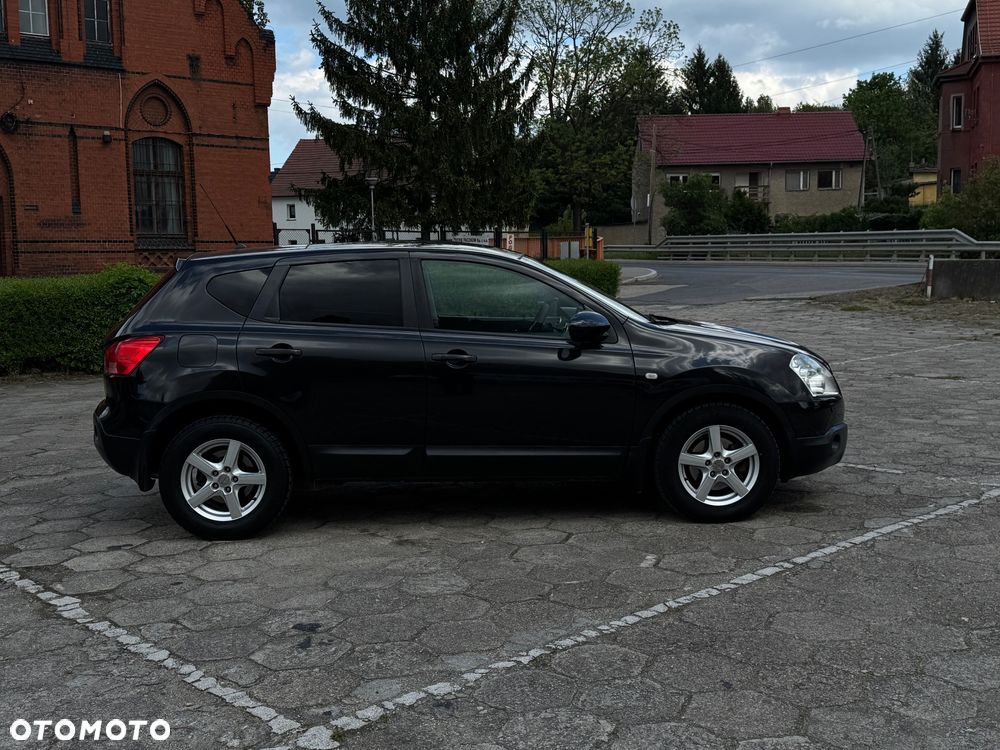 Nissan Qashqai 2.0 dCi 4 x 4 DPF acenta - 6