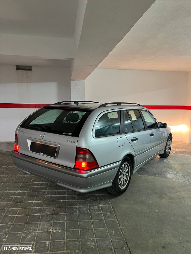Mercedes-Benz C 220 D - 21